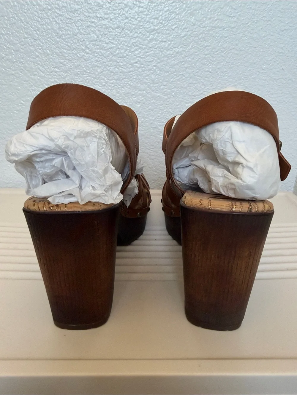 NWOT KORKS Whitney Multi -Strap Platform Sandal with Tan Wood Heel.